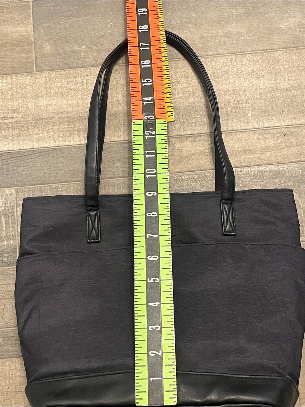 Roots Black Canvas Shoulder Insulated Lunch BagTote with Black Trim - Picture 9 of 13